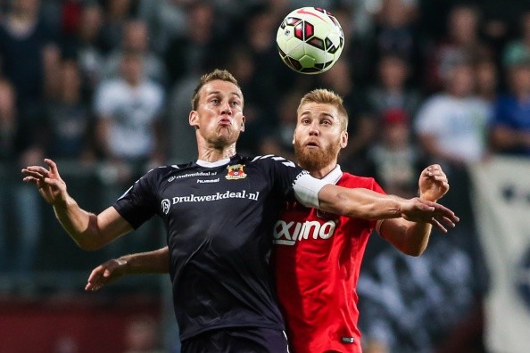 年来在进攻 年来在进攻